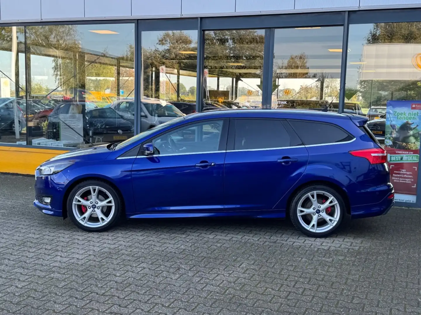 Ford Focus 1.0 Titanium - navi - camera - climate control Blauw - 2