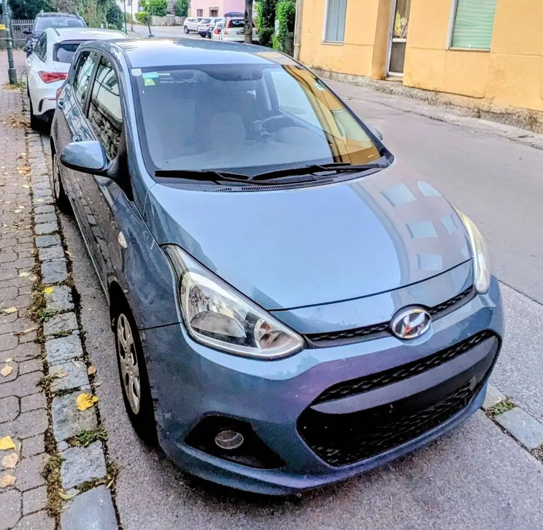 Hyundai i10 i10 1,1 Life Life Blau - 1