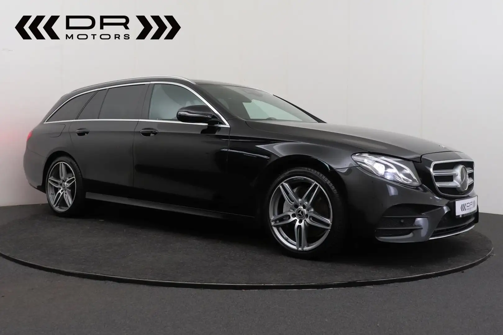 Mercedes-Benz E 220 d 9-GTRONIC AMG LINE - PANODAK - ADAPTIVE CRUISE Schwarz - 2