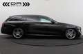 Mercedes-Benz E 220 d 9-GTRONIC AMG LINE - PANODAK - ADAPTIVE CRUISE Schwarz - thumbnail 11
