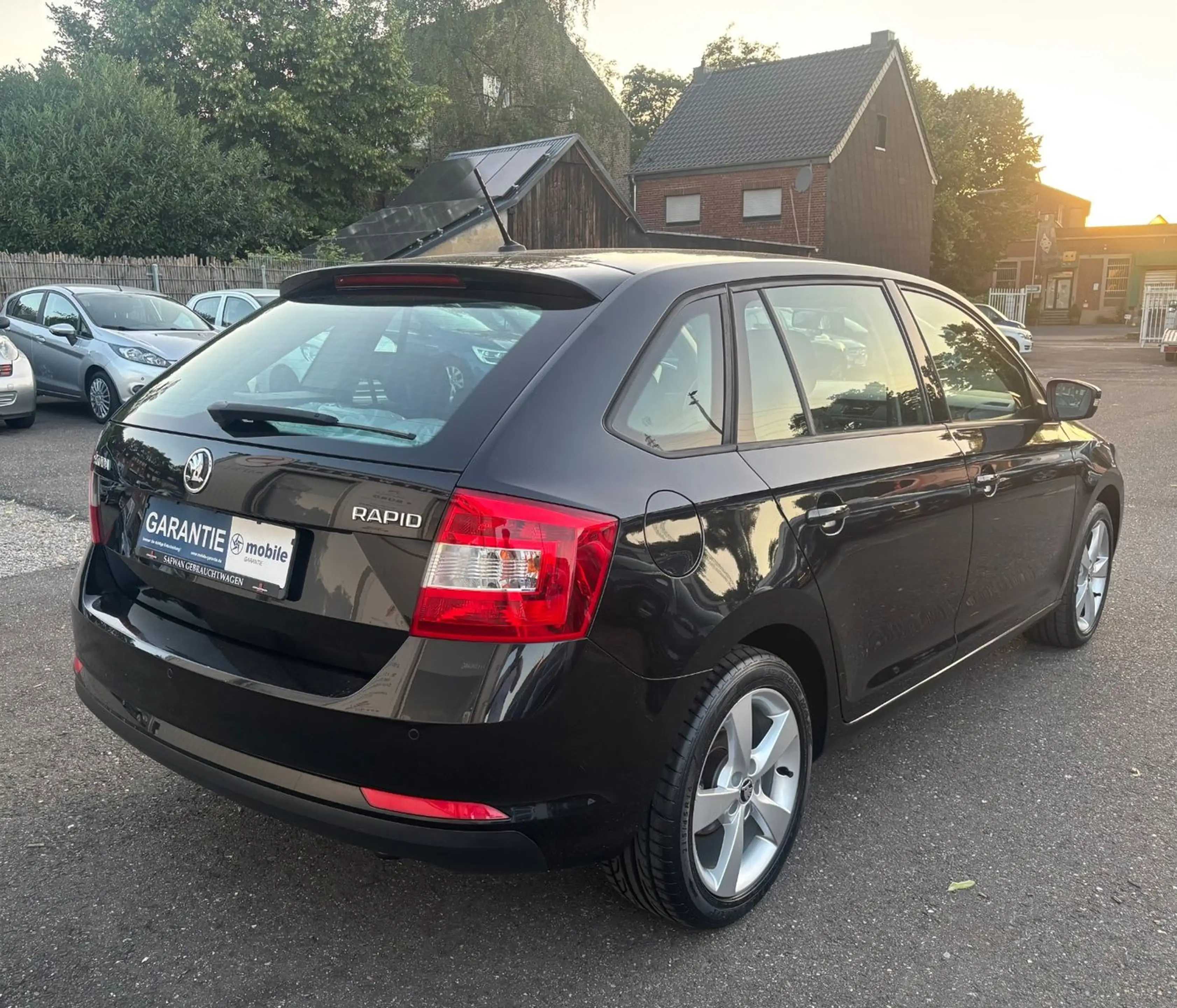 Skoda Rapid/Spaceback Spaceback Cool*KLIMA*TOUCH*PDC*DAB*LM* — photo 6