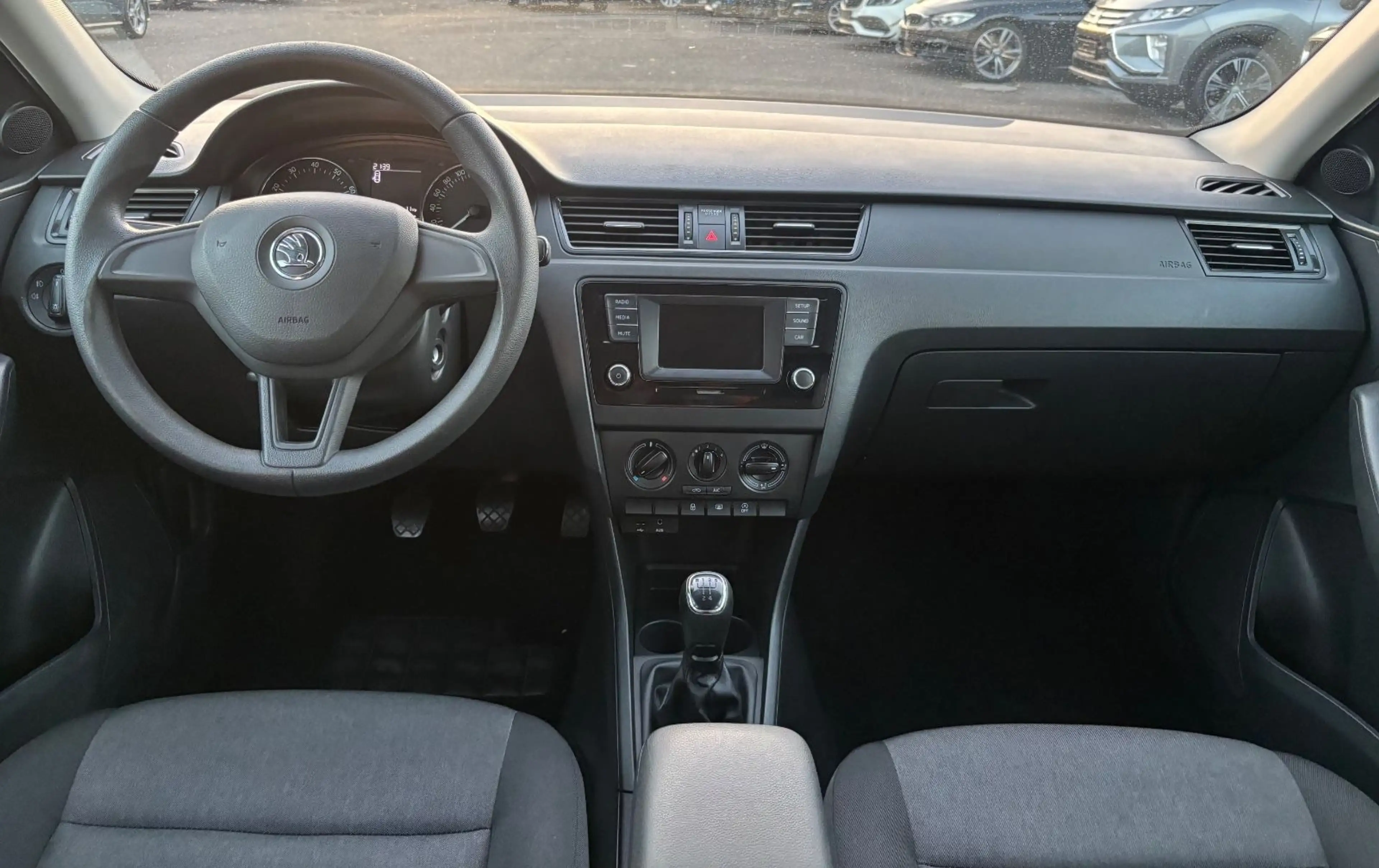 Skoda Rapid/Spaceback Spaceback Cool*KLIMA*TOUCH*PDC*DAB*LM* — photo 11