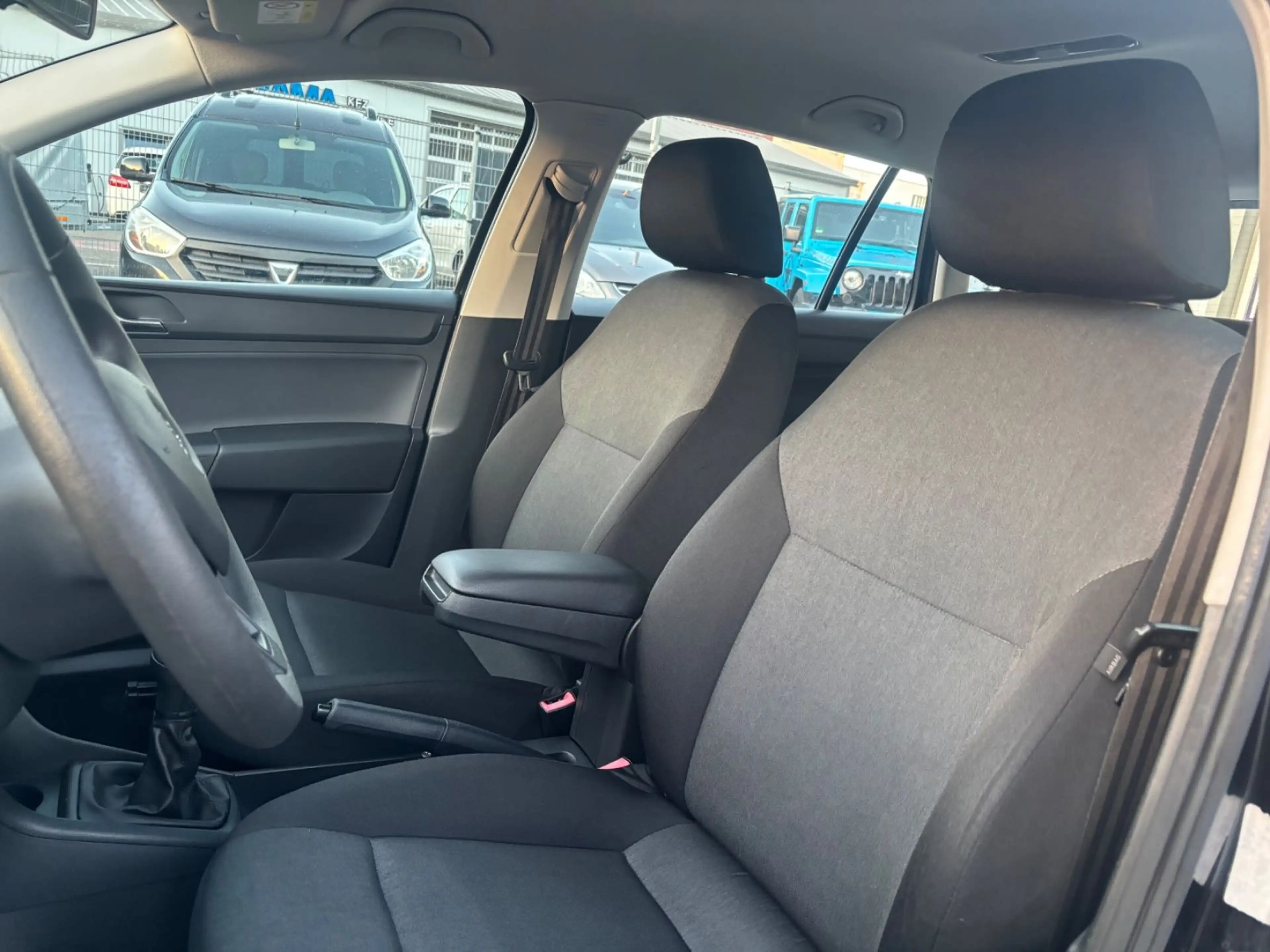 Skoda Rapid/Spaceback Spaceback Cool*KLIMA*TOUCH*PDC*DAB*LM* — photo 8
