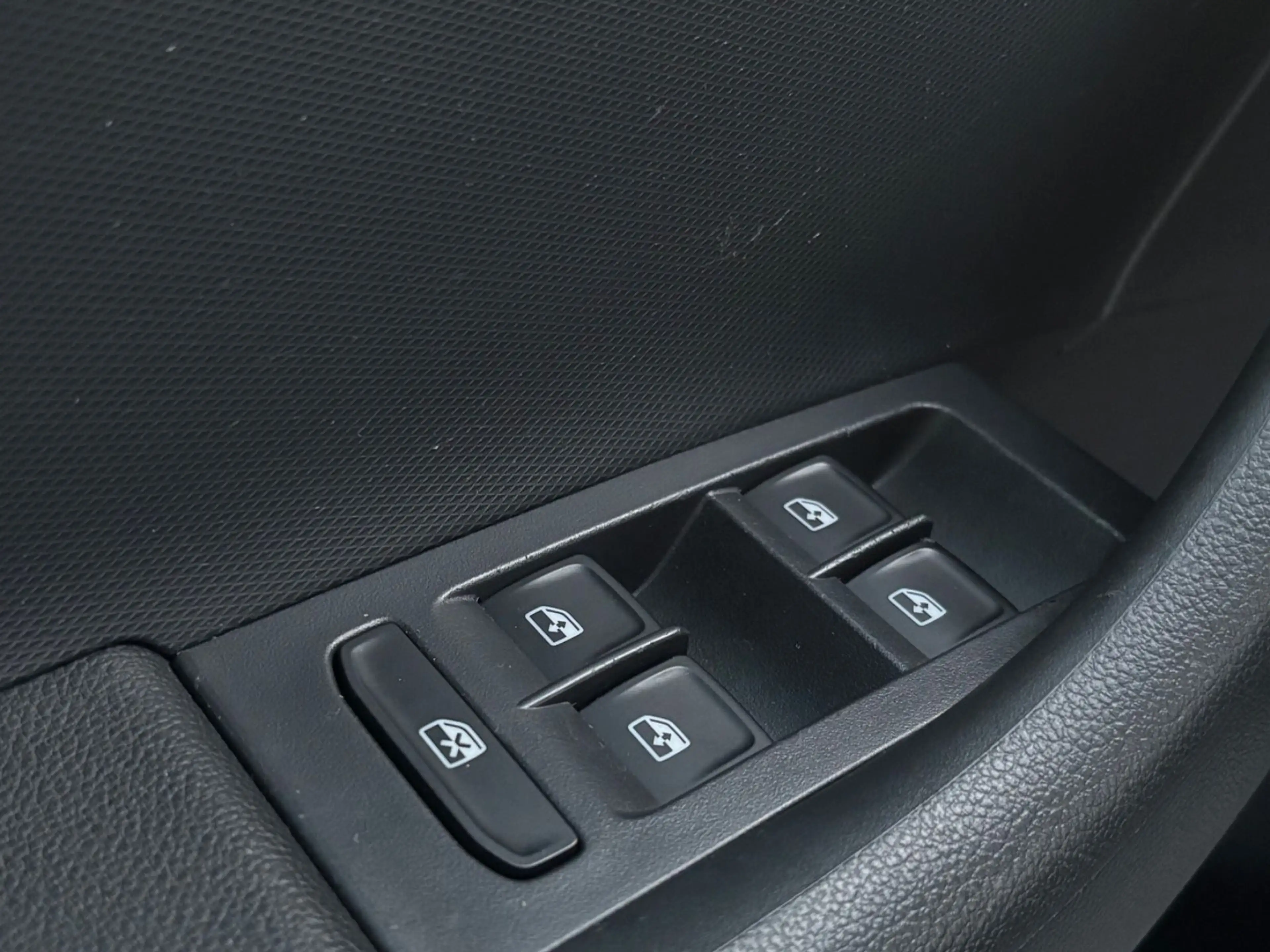 Skoda Rapid/Spaceback Spaceback Cool*KLIMA*TOUCH*PDC*DAB*LM* — photo 15