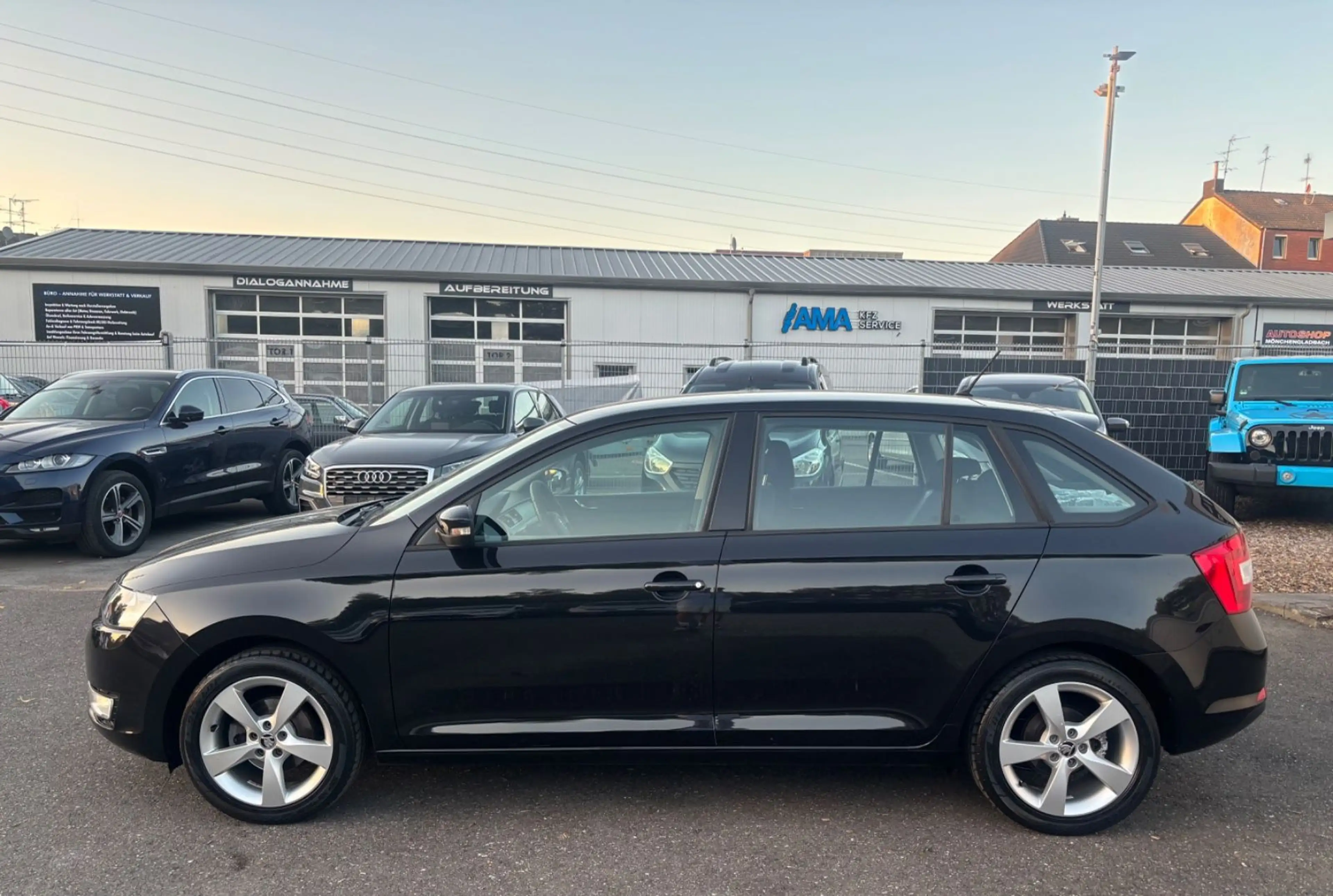 Skoda Rapid/Spaceback Spaceback Cool*KLIMA*TOUCH*PDC*DAB*LM* — photo 7