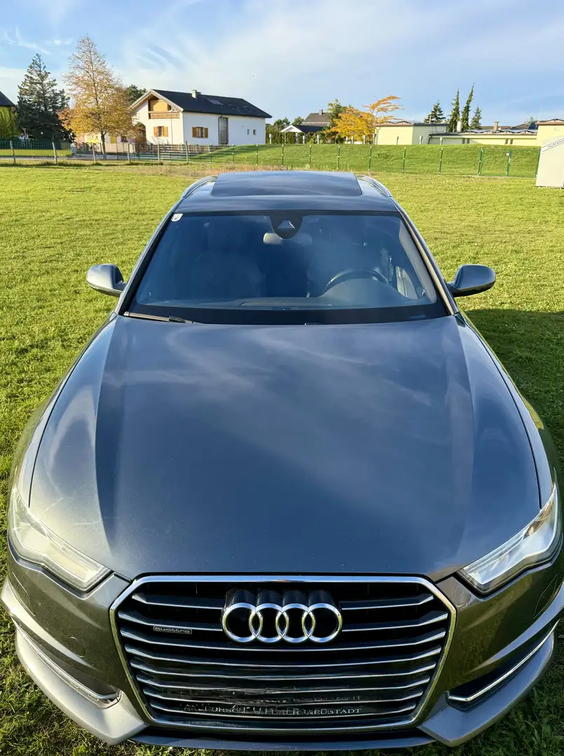 Audi A6 Avant 3,0 TDI clean Diesel Quattro Sport S-tronic Grau - 1