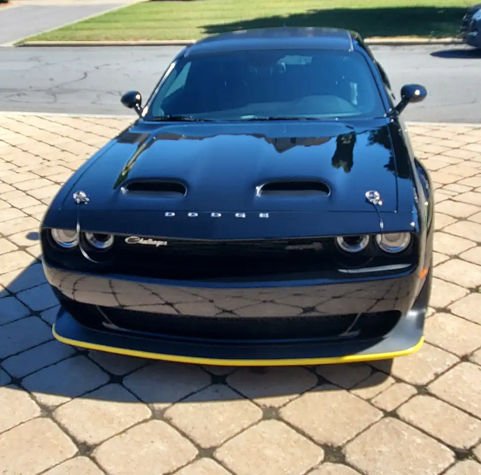 Dodge Challenger снимка Dodge Challenger