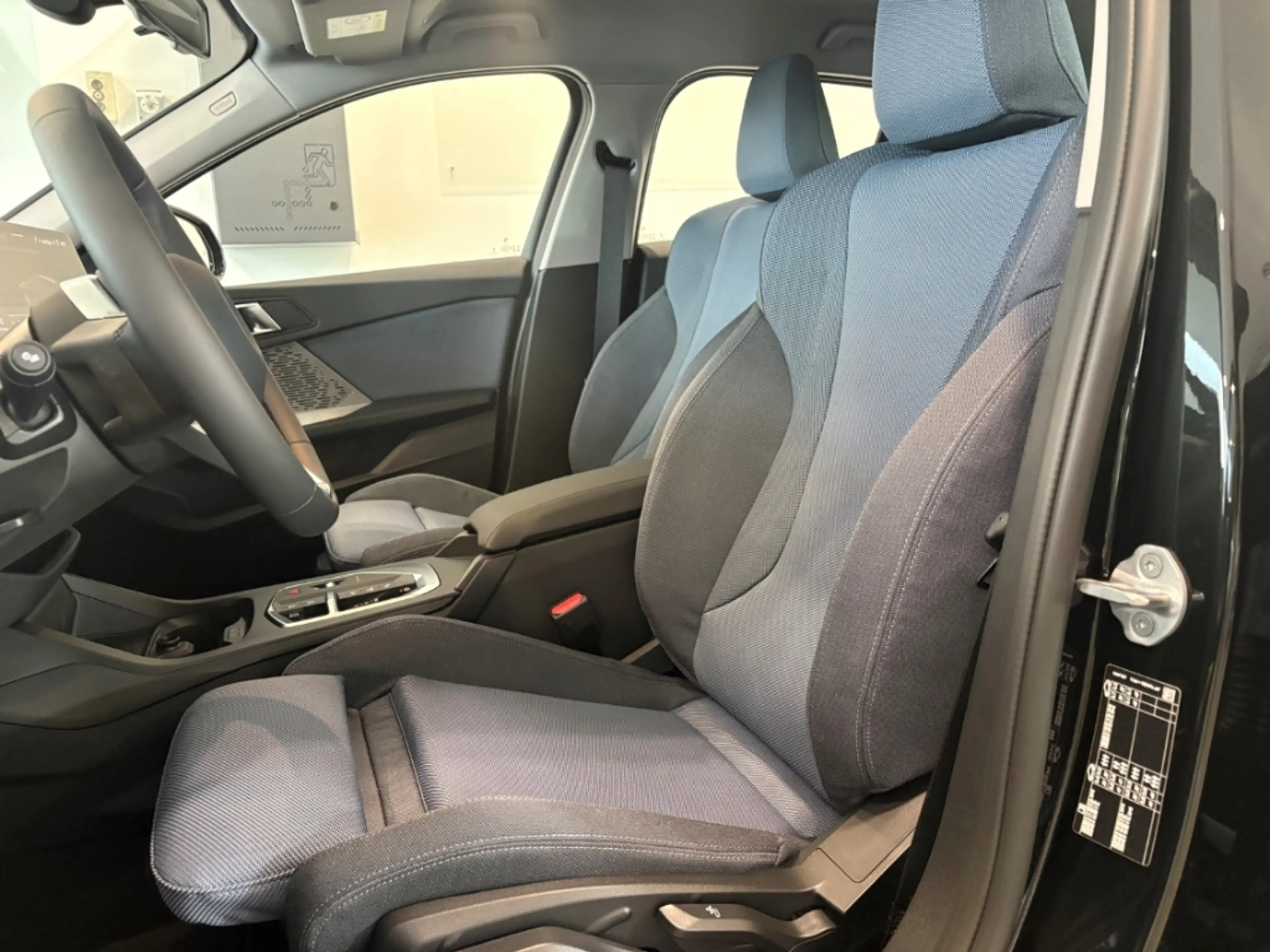 BMW 120 Limousine Navi Digitales Cockpit LED Apple CarPlay — photo 7