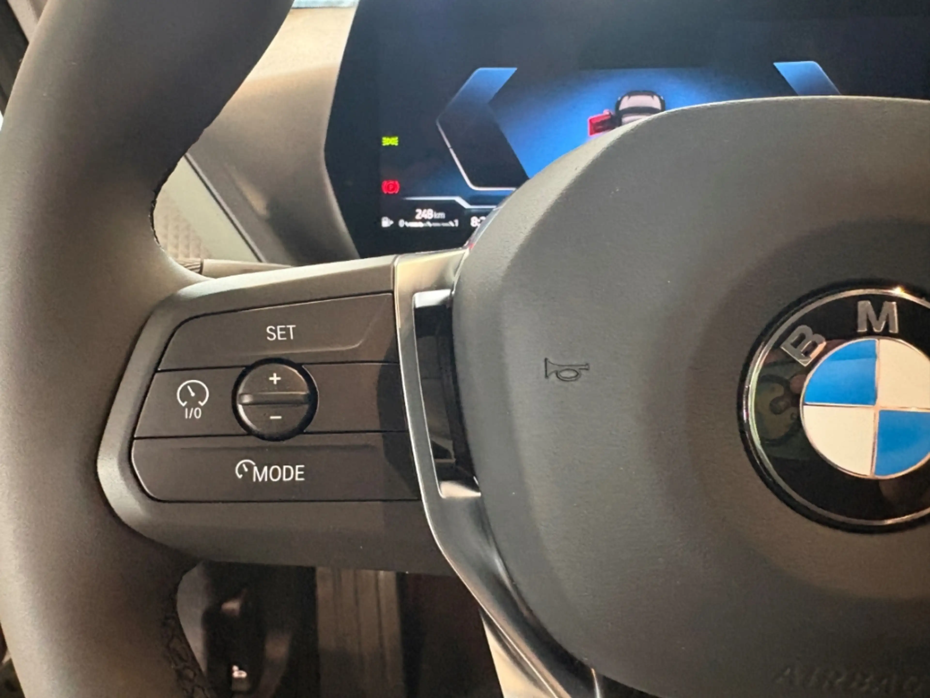 BMW 120 Limousine Navi Digitales Cockpit LED Apple CarPlay — photo 9