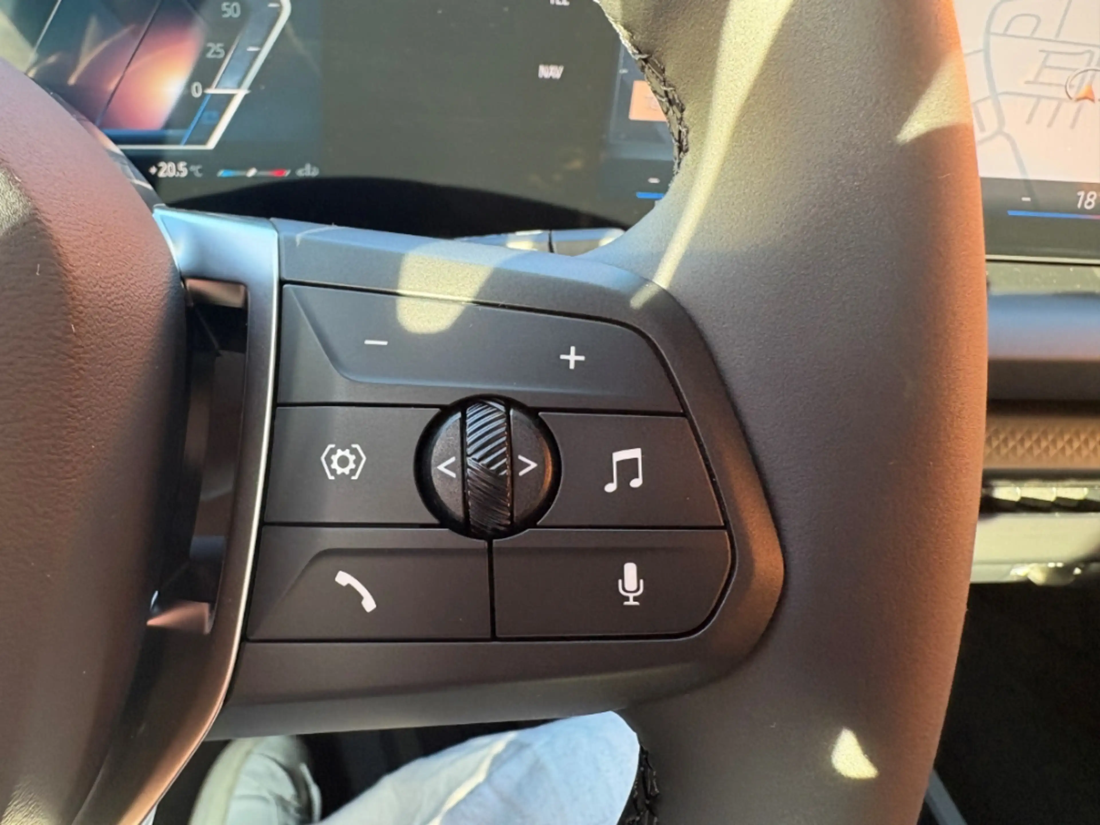 BMW 120 Limousine Navi Digitales Cockpit LED Apple CarPlay — photo 10