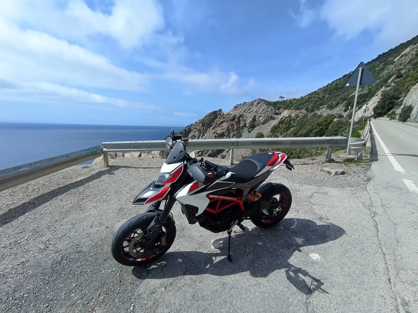 Ducati Hypermotard 821 sp Rosso - 2