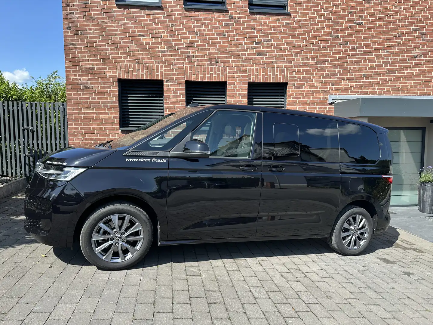 Volkswagen T7 Multivan Kurz Life - 1