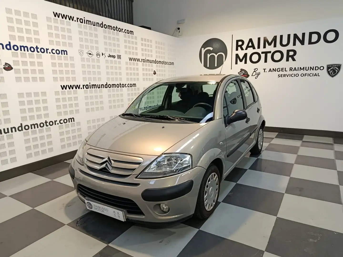 Citroen C3 1.4HDI Collection Gris - 2