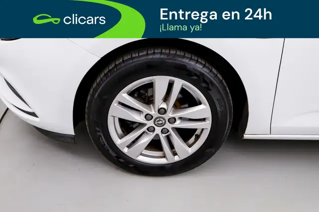 Opel Astra view 11