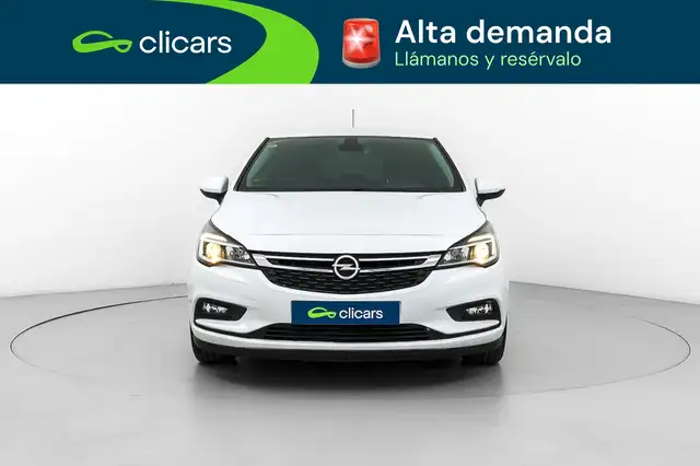 Opel Astra view 2