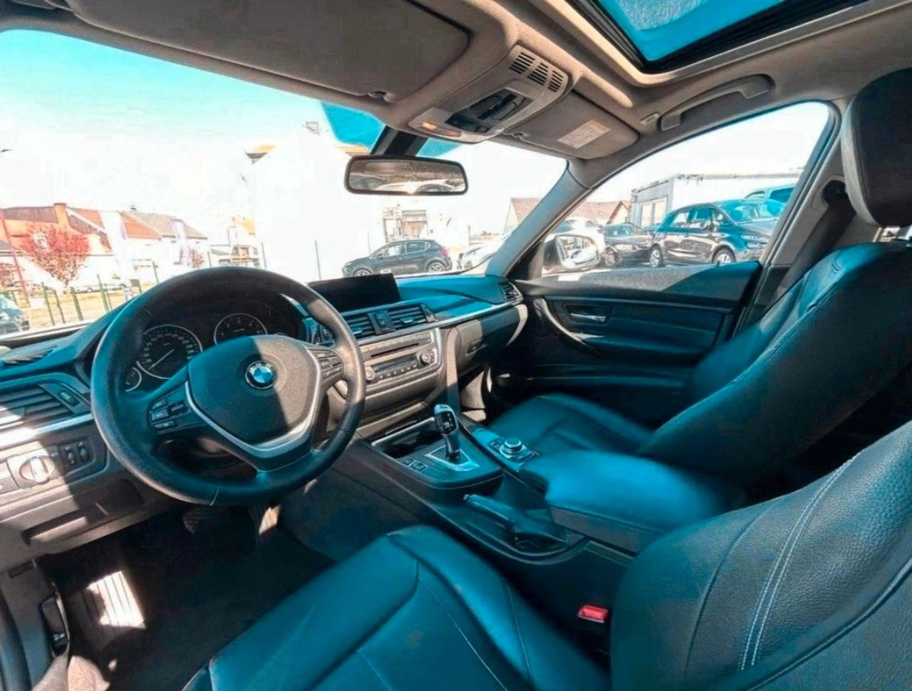 BMW 318 d AUT + NAVI + SHZ + SCHIEBED + LEDER — photo 13