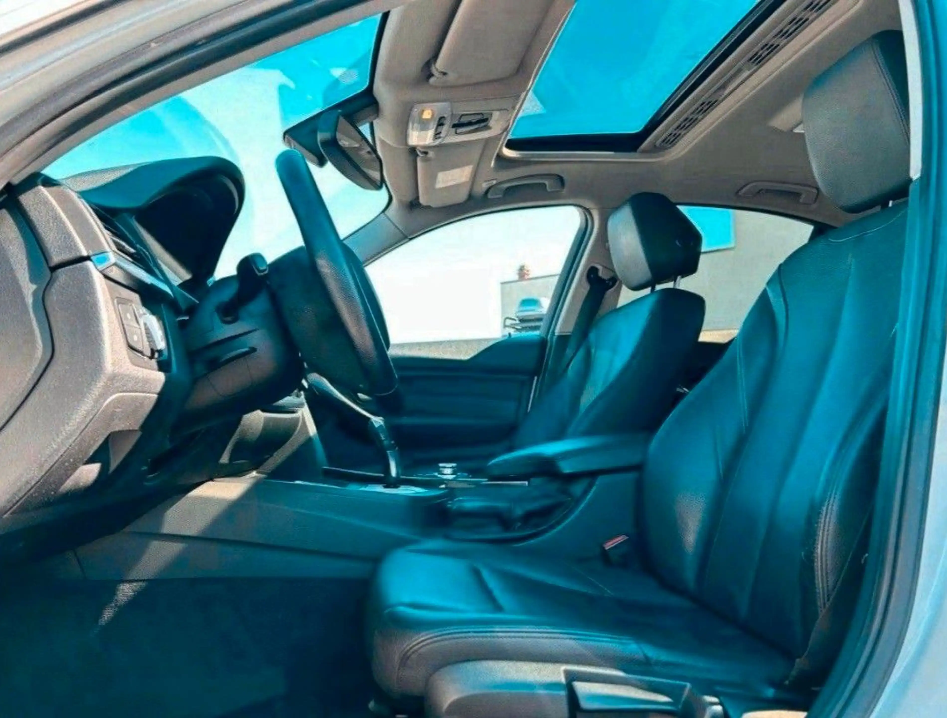 BMW 318 d AUT + NAVI + SHZ + SCHIEBED + LEDER — photo 14