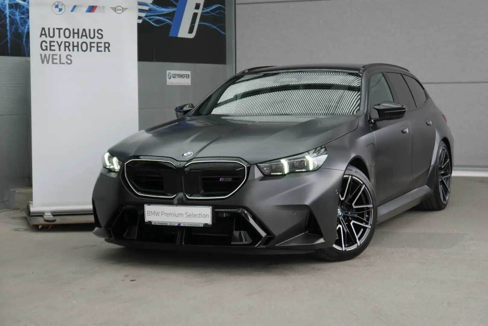 BMW M5 *M Drive Professional/AHK/B&W Sound/360°/Adapt. LED/Head-Up/Sitzlüftung* Schwarz - 2