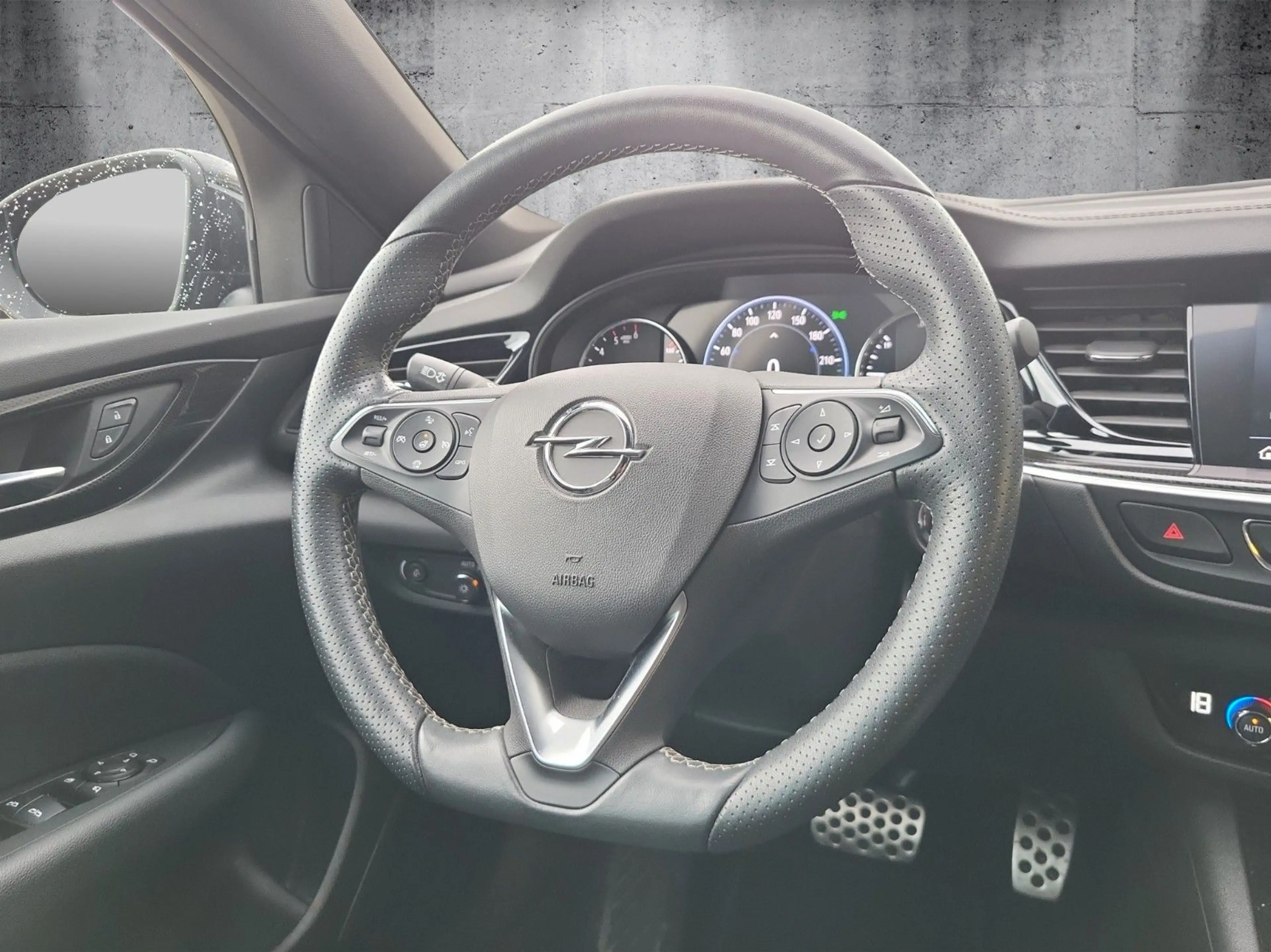 Opel Insignia B "Grand Sport" Business Premium 1-Hand — photo 11