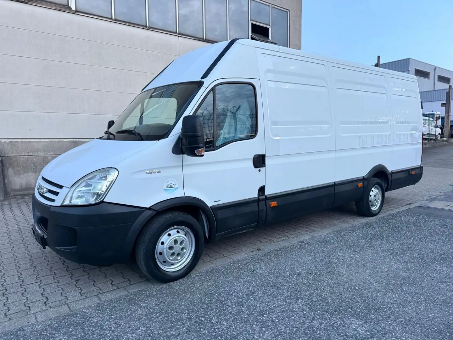 Iveco Daily 2.3L MAXI HOCH&LANG*TÜV NEU*210.000KM Weiß - 1