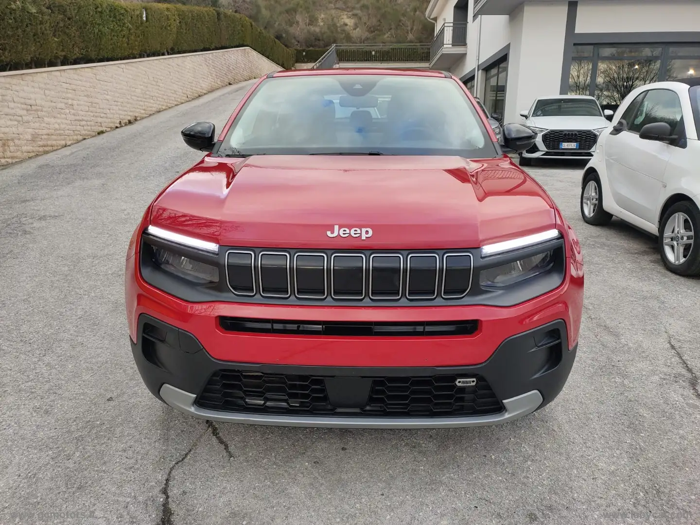 Jeep Avenger 1.2 Turbo Altitude Rosso - 2