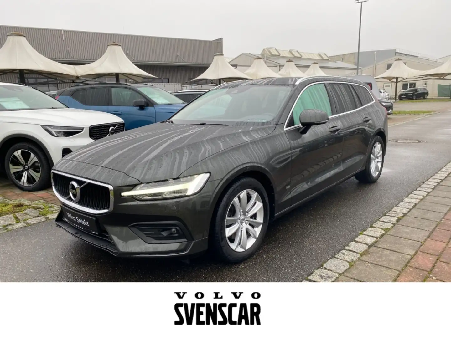 Volvo V60 Momentum Pro B3 Benzin EU6d Navi Leder Digitales C Grau - 1