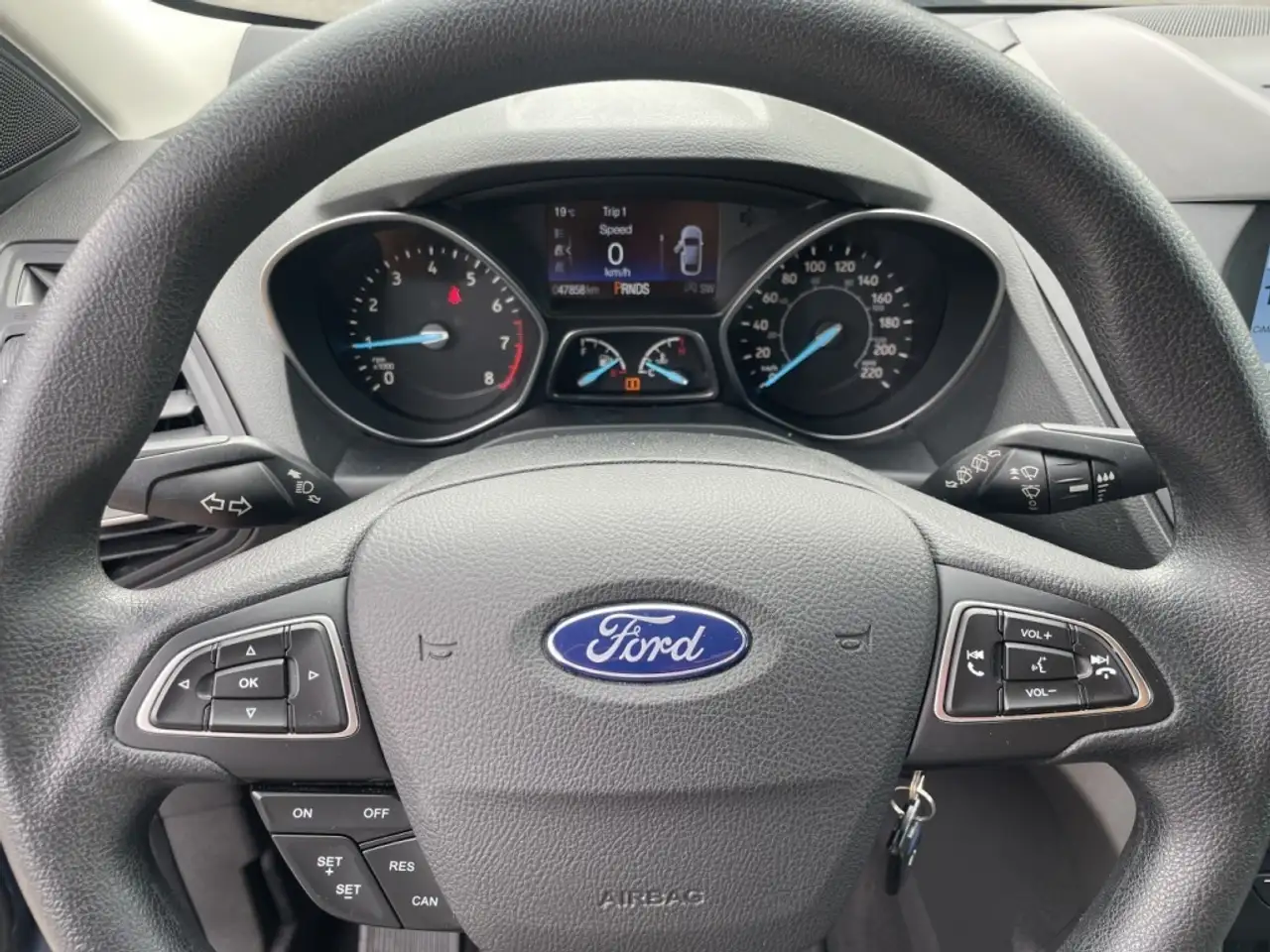 Ford Escape снимка Ford Escape