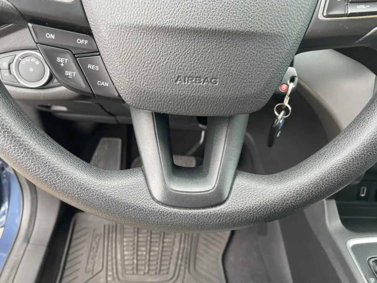 Ford Escape снимка Ford Escape