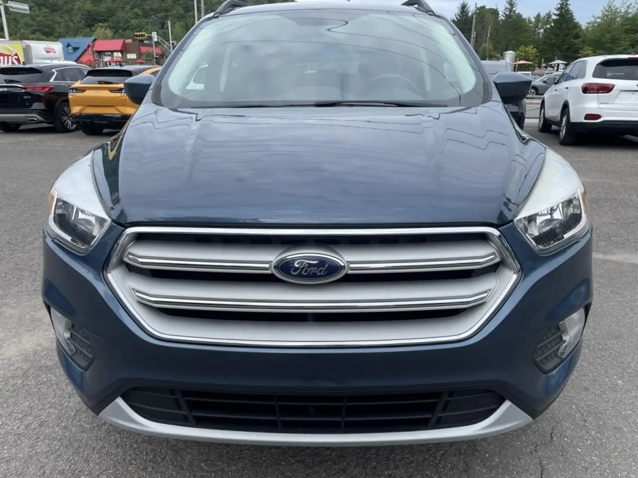 Ford Escape снимка Ford Escape