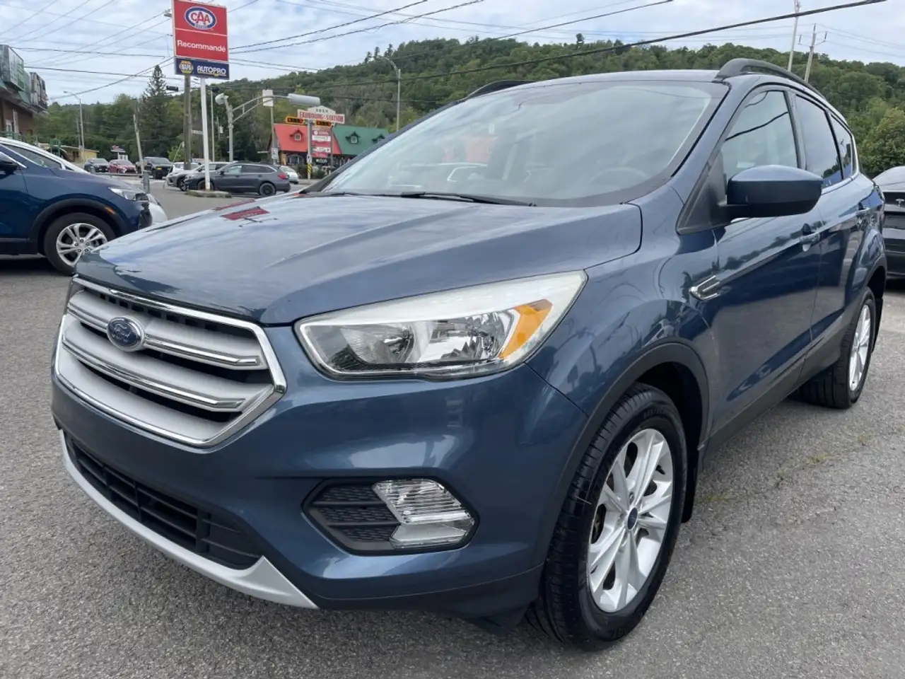 Ford Escape снимка Ford Escape