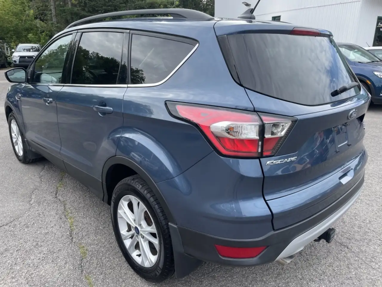 Ford Escape снимка Ford Escape