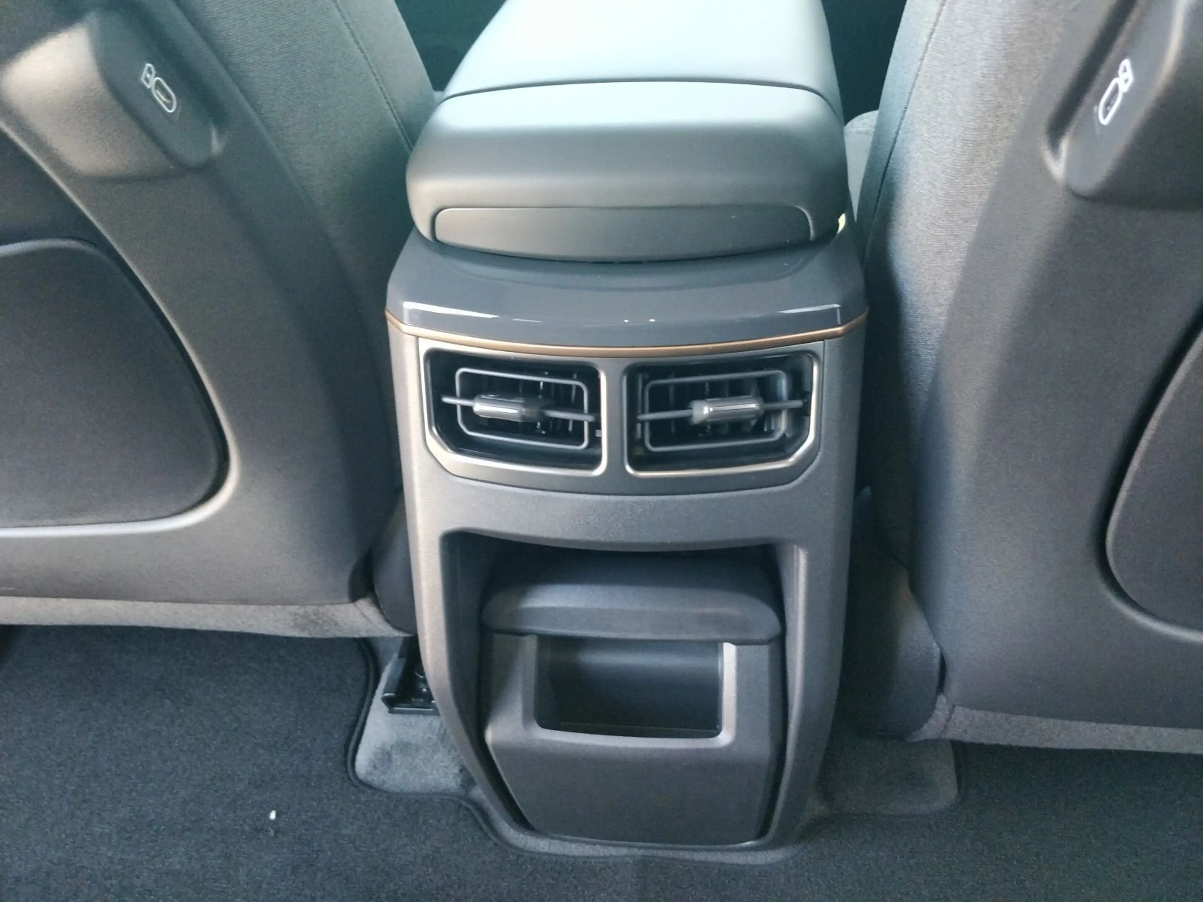 Kia EV5 Elektro 81,4 kWh Air 218PS WÄRME NAVI ACC 18 — photo 9