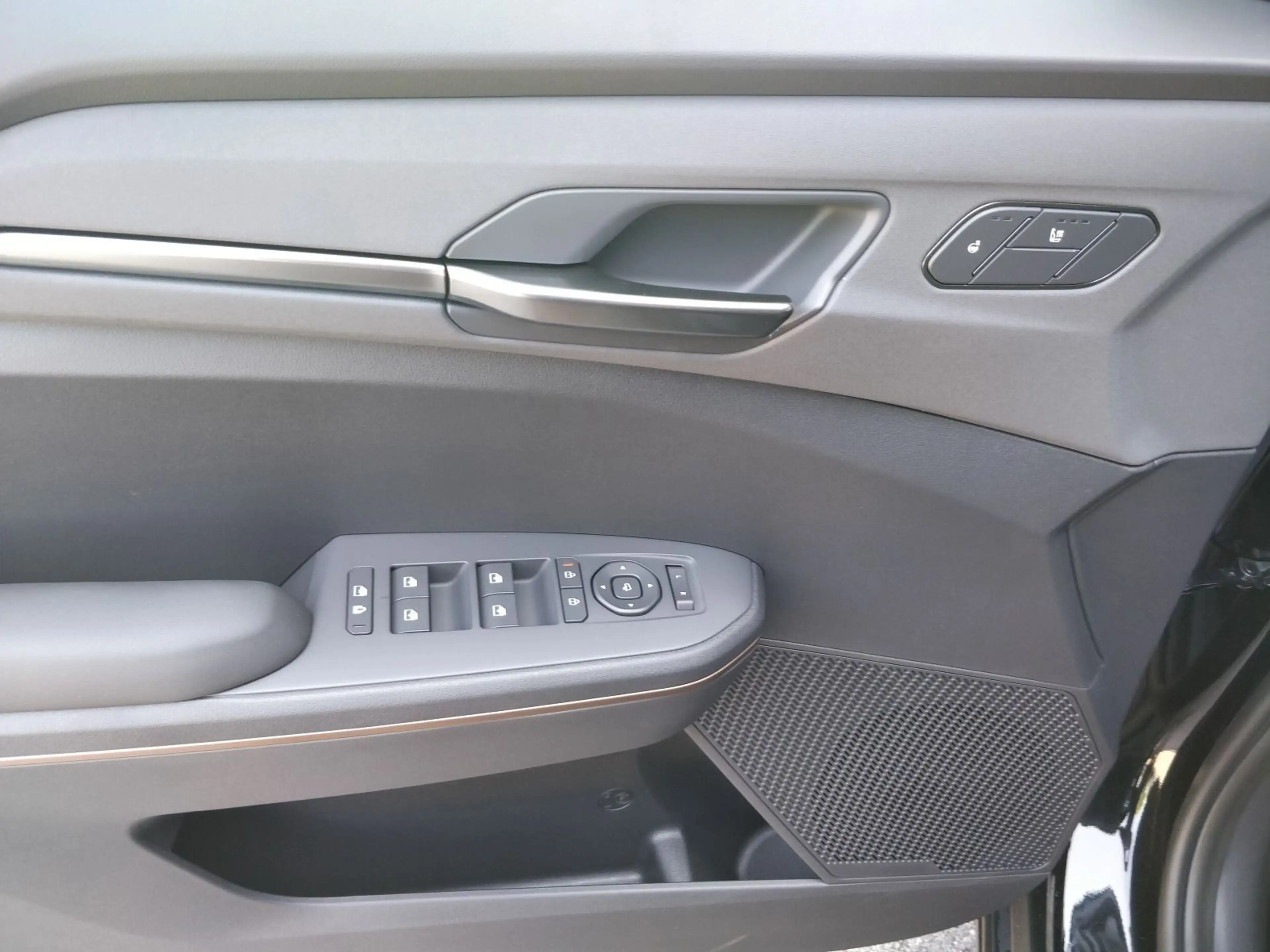 Kia EV5 Elektro 81,4 kWh Air 218PS WÄRME NAVI ACC 18 — photo 8