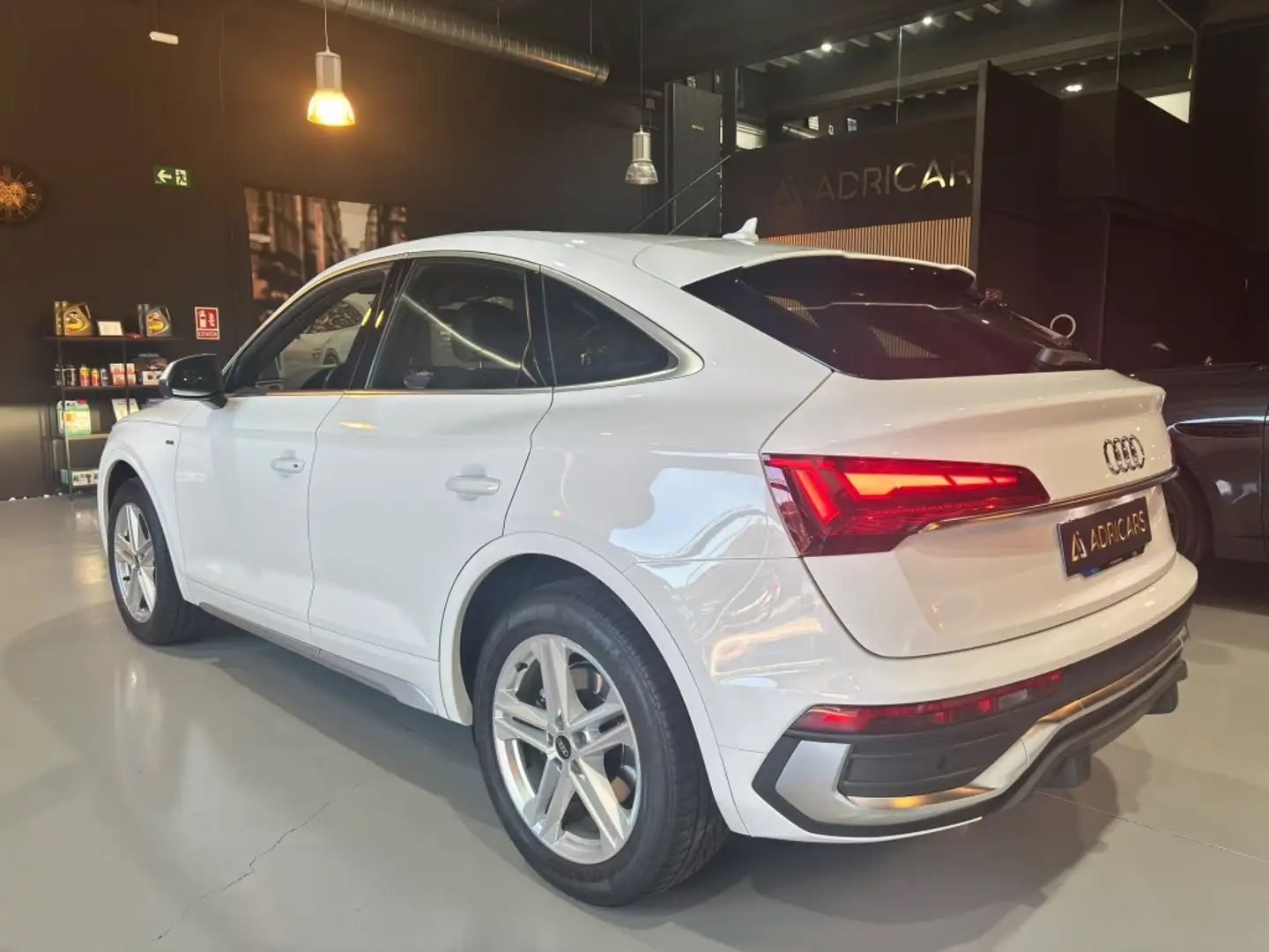 Audi Q5 Sportback 35 TDI S line S tronic Blanco - 2