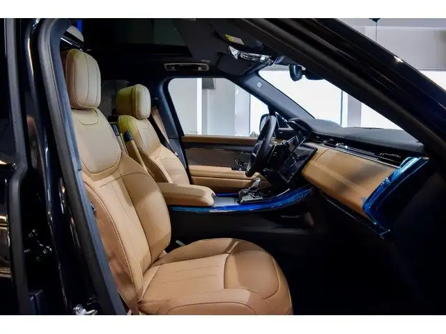 Land Rover Range Rover Sport view 6