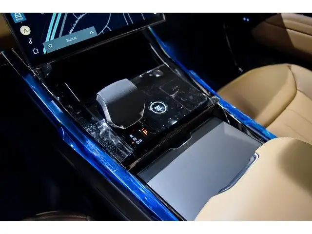 Land Rover Range Rover Sport view 14