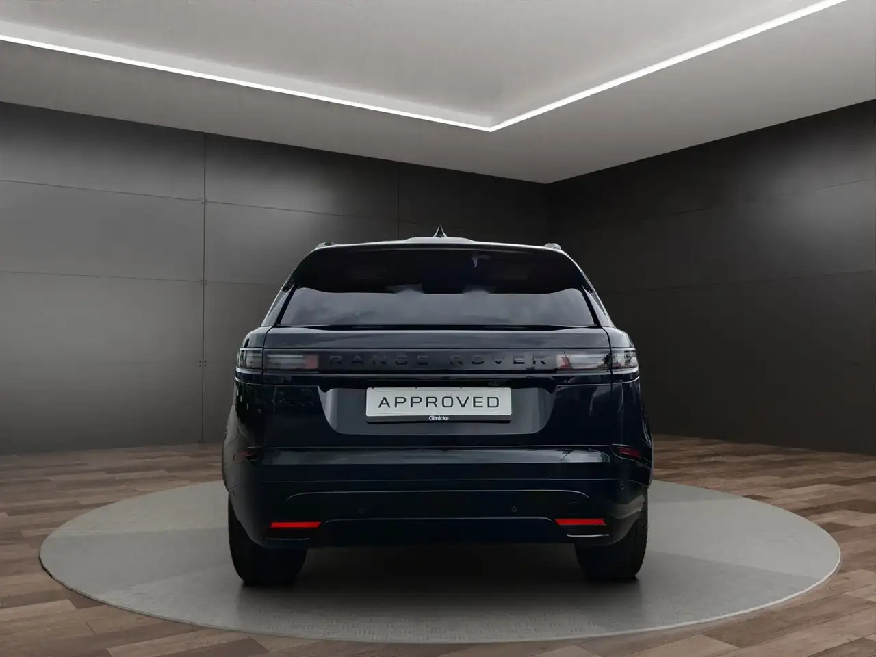 Land Rover Range Rover Velar 2026