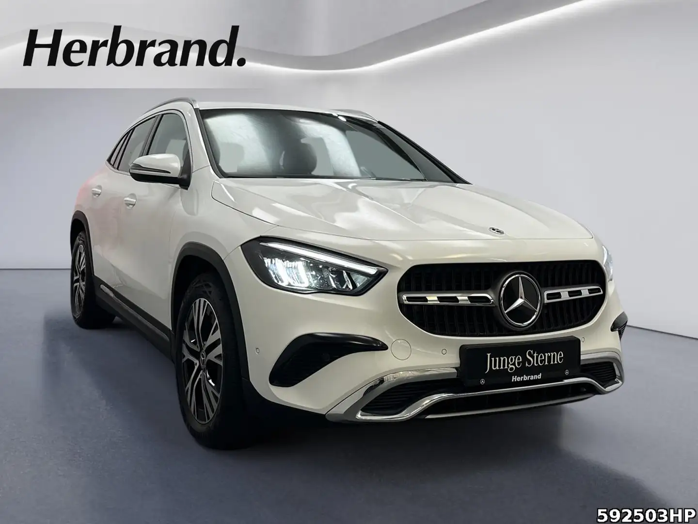 Mercedes-Benz GLA 200 d Progressive  DISTRONIC AHK EASY-PACK Weiß - 2