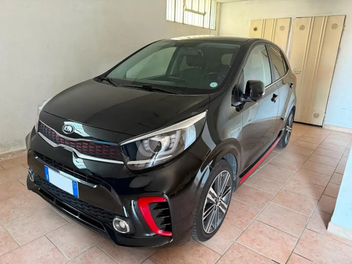 Kia Picanto 1.0 TGDi 12V 5p. GT Line Schwarz - 1