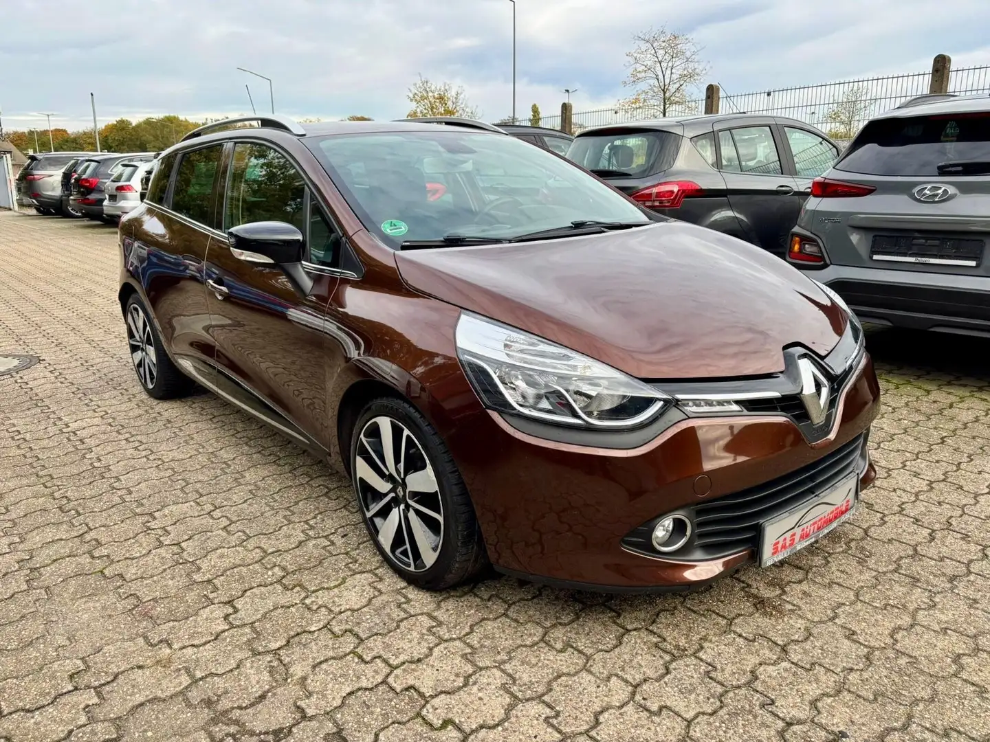 Renault Clio IV Grandtour Luxe/ Top Zustand/1 Hand Braun - 1