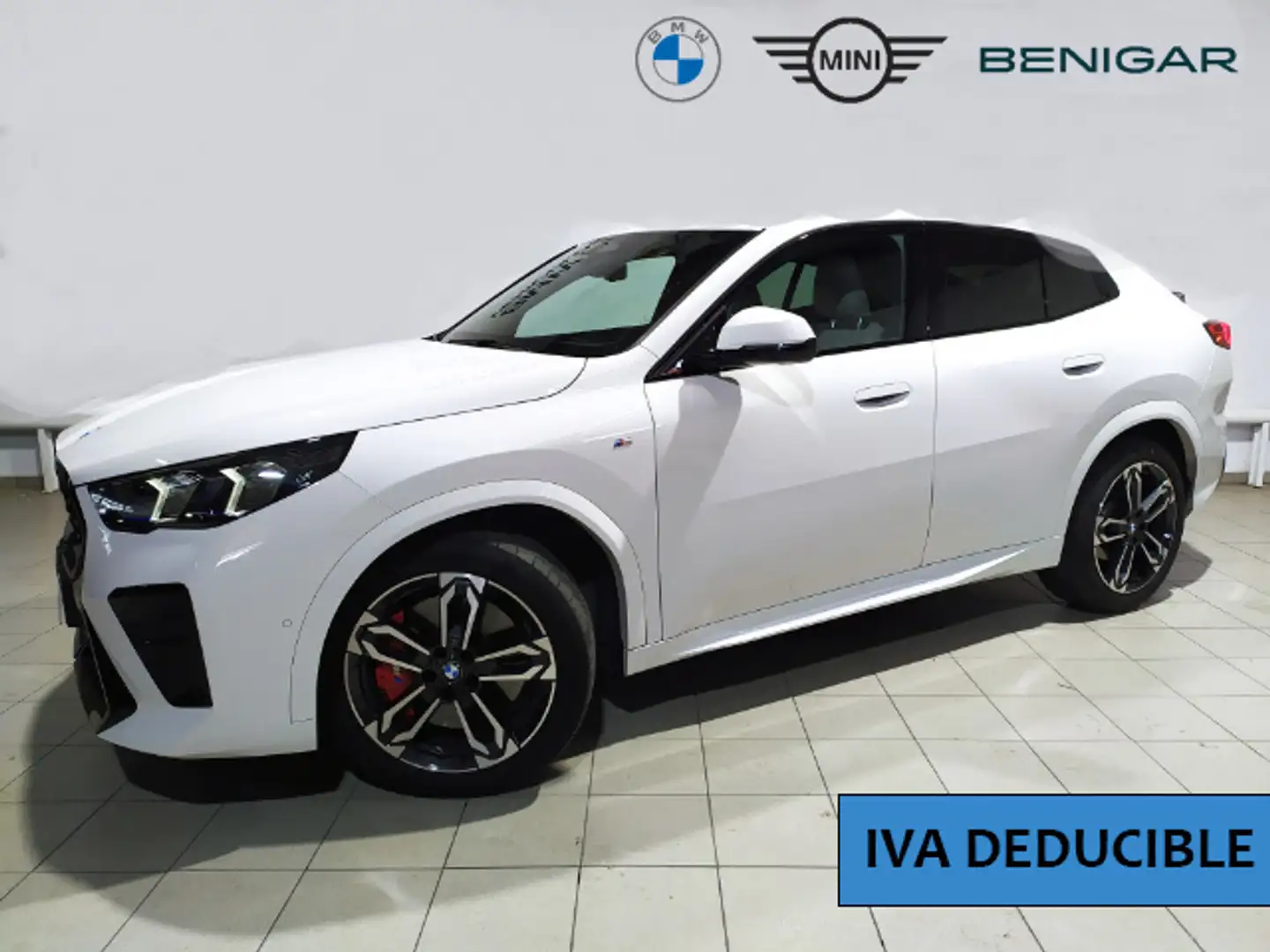 BMW X2 sDrive 18dA Weiß - 1