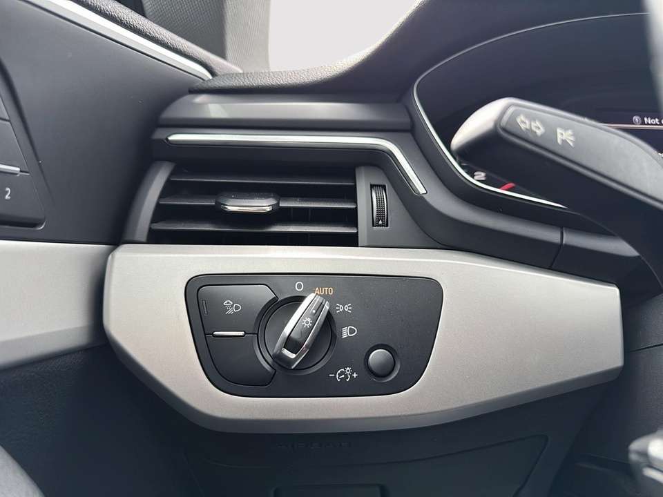 2019 Audi A5 KOMFORT TOIT OUVRANT SIEGES CHAUFF CARPLAY thumb 27