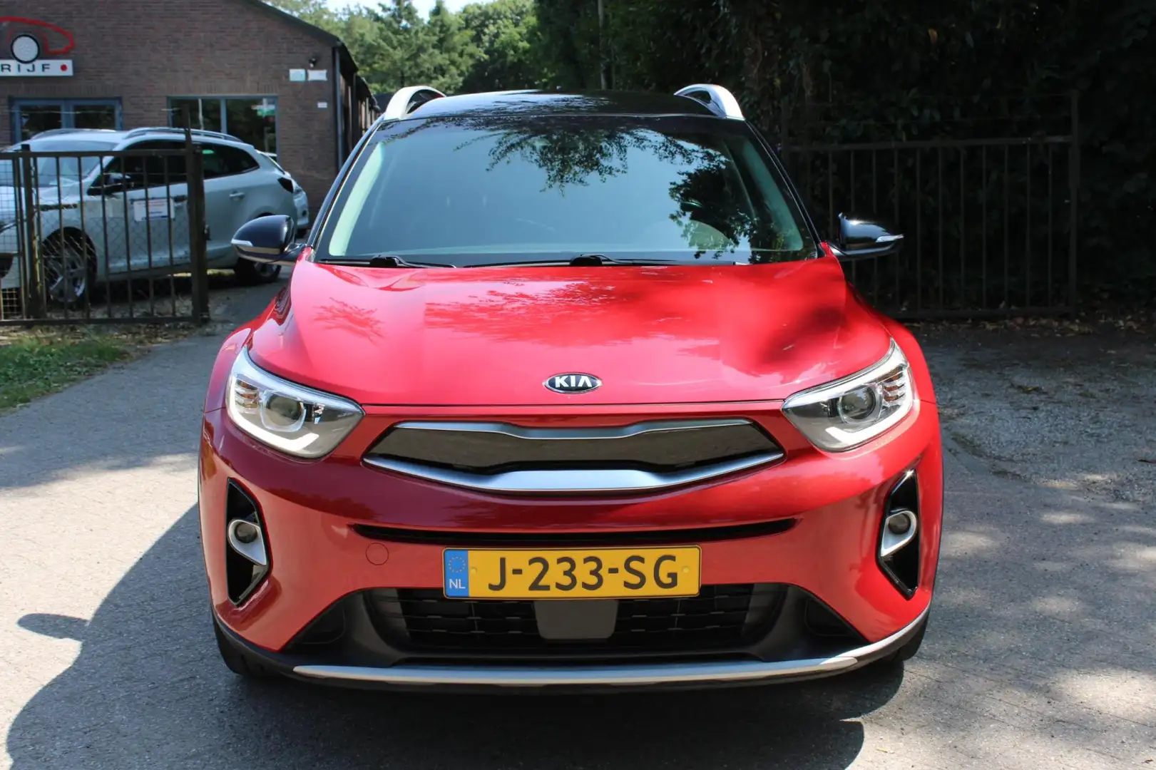 Kia Stonic 1.4 MPi AUTOMAAT , Trekhaak , Clima ,LEDER, CAMERA - 2