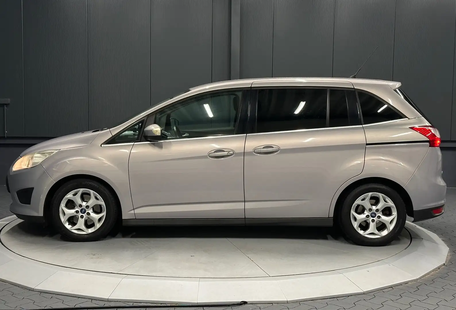 Ford Grand C-Max 1.6 Trend *ALUFELGEN*KLIMA*Privacy* Grau - 2