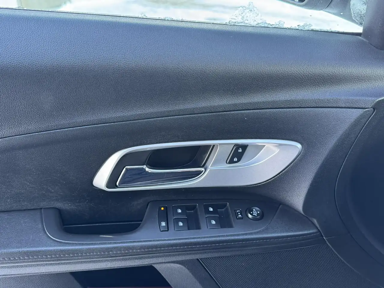 Chevrolet Equinox photo Chevrolet Equinox