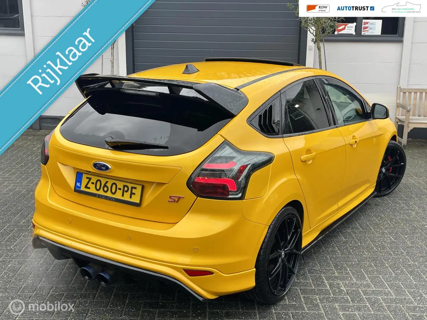Ford Focus 2.0T 250pk ST-3|RIJKLAAR|MAXTON|LEER|SCHUIFDAK! Jaune - 2