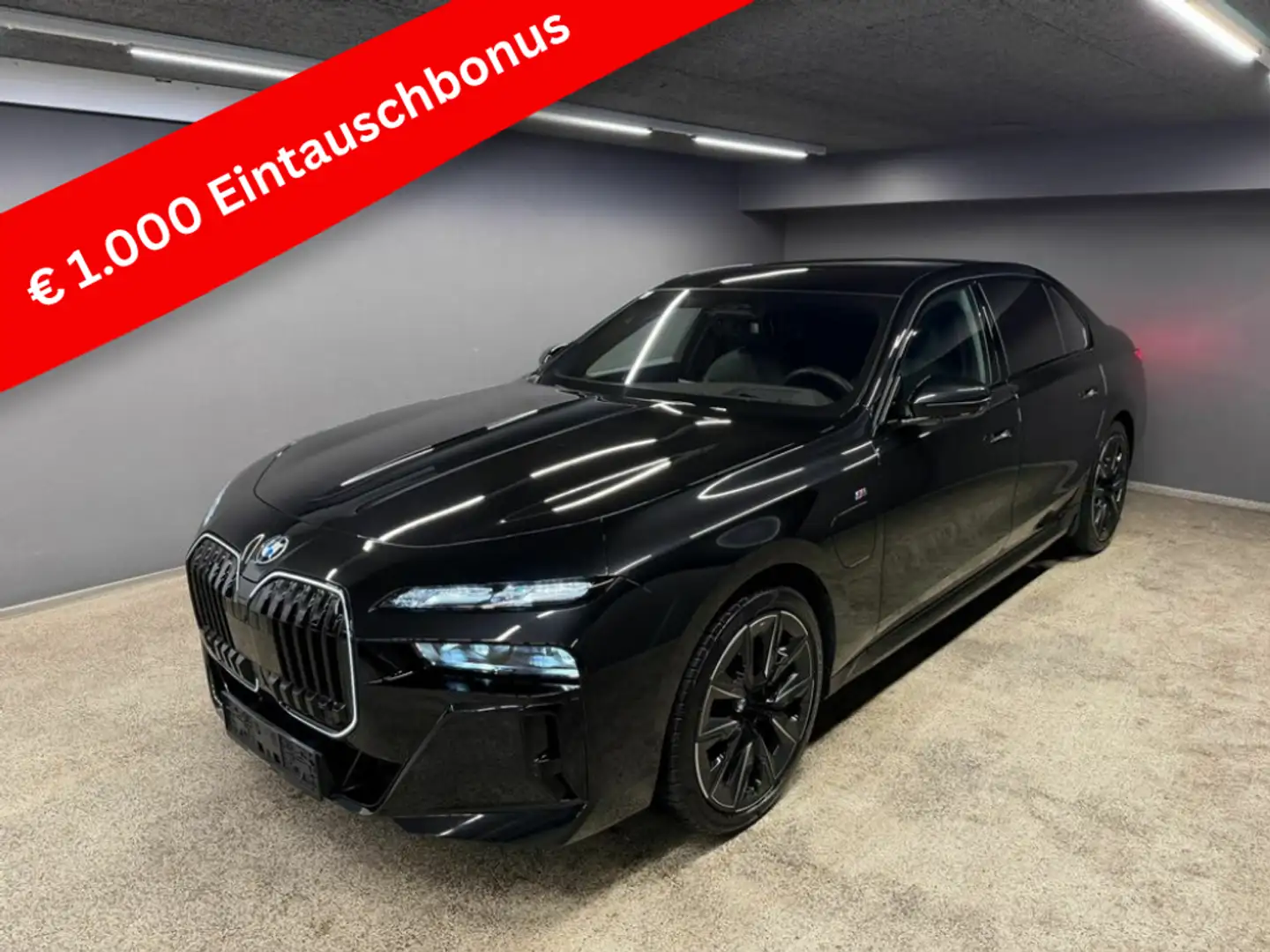BMW 750 e xDrive M Sport Schwarz - 1