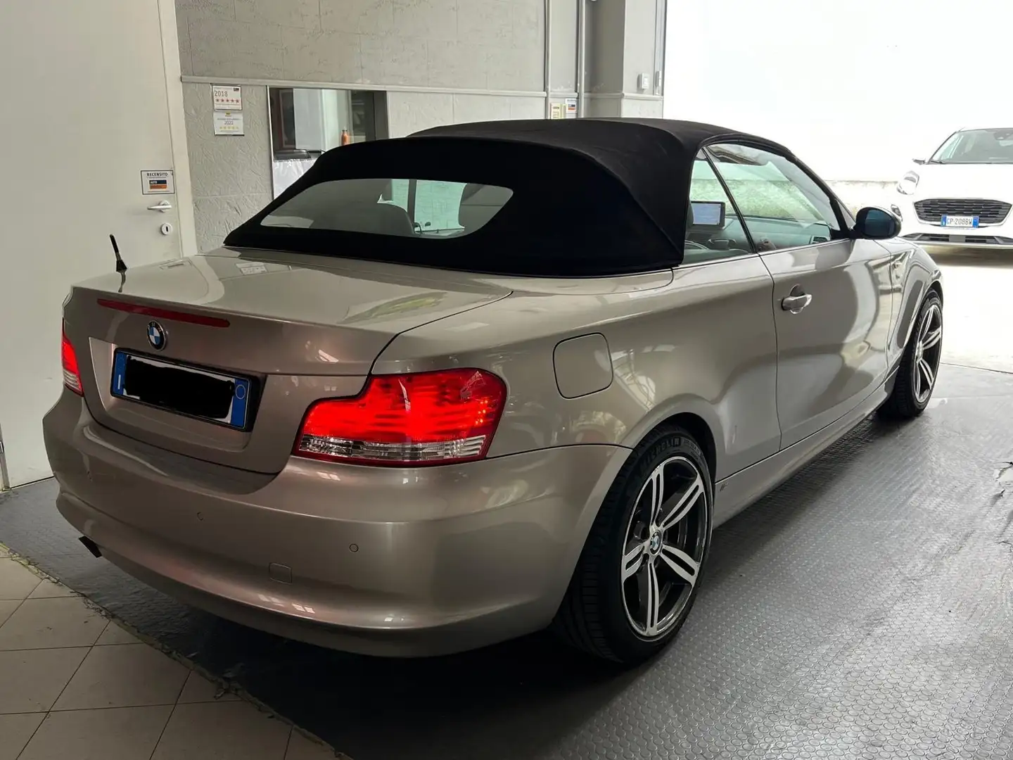 BMW 118 118i Cabrio Futura Grigio - 2
