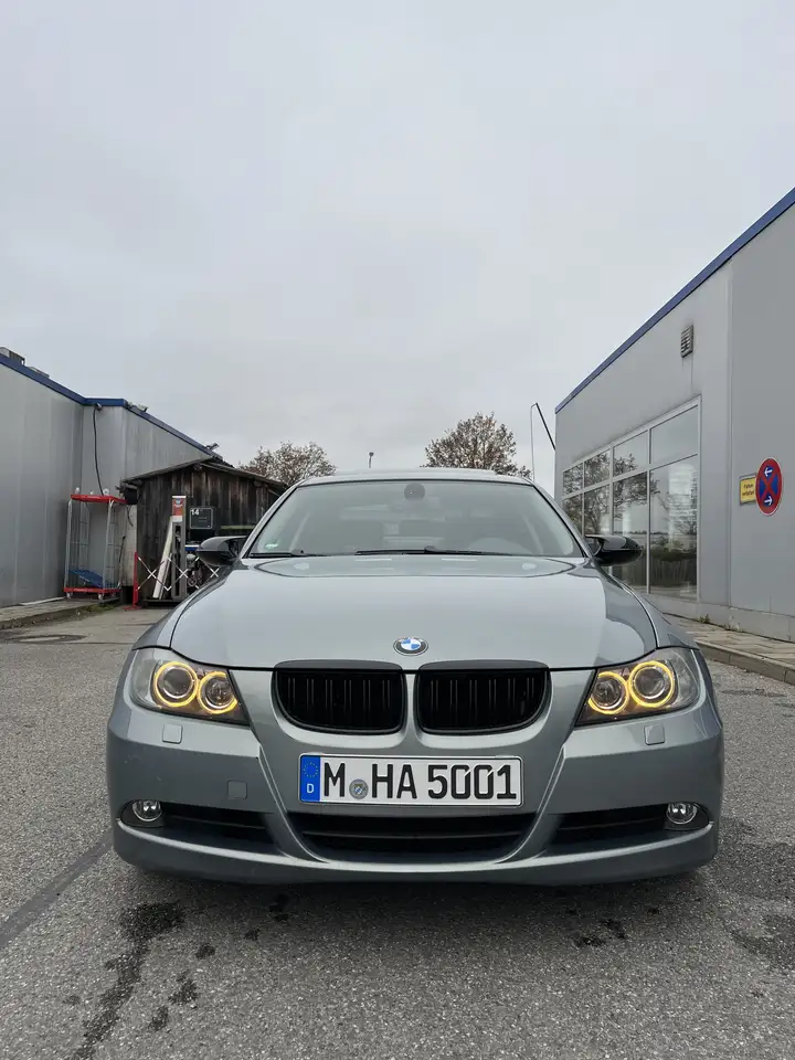 BMW 325