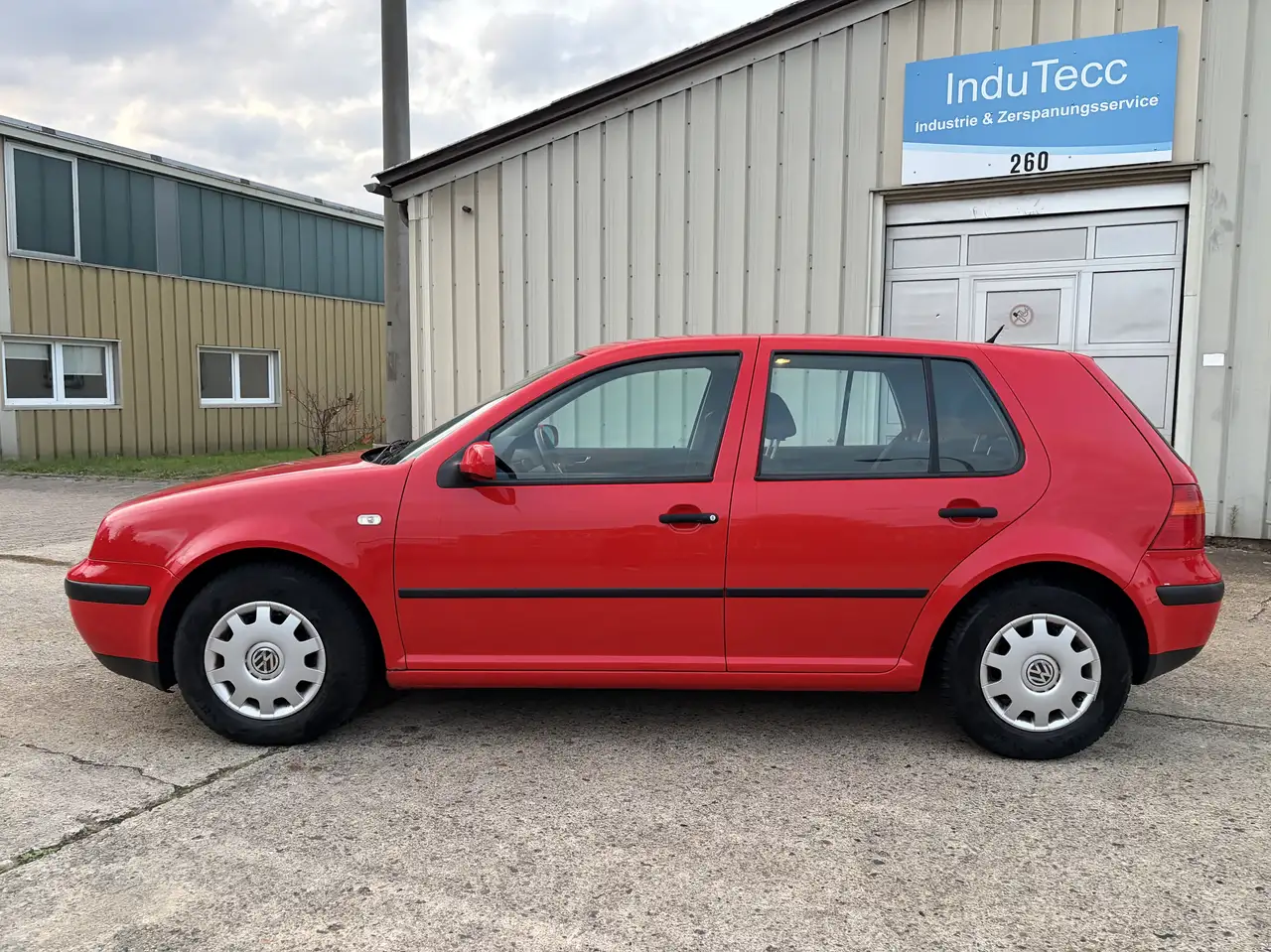 Volkswagen Golf 1.4 16V - TOP - TÜV - 2. Hand - VW Alpha Radio, foto 2
